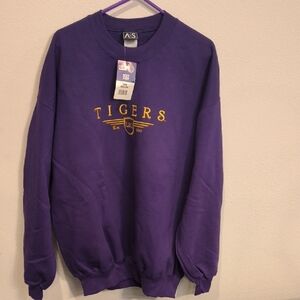 New With Tags LSU Purple Sweatshirt XXL